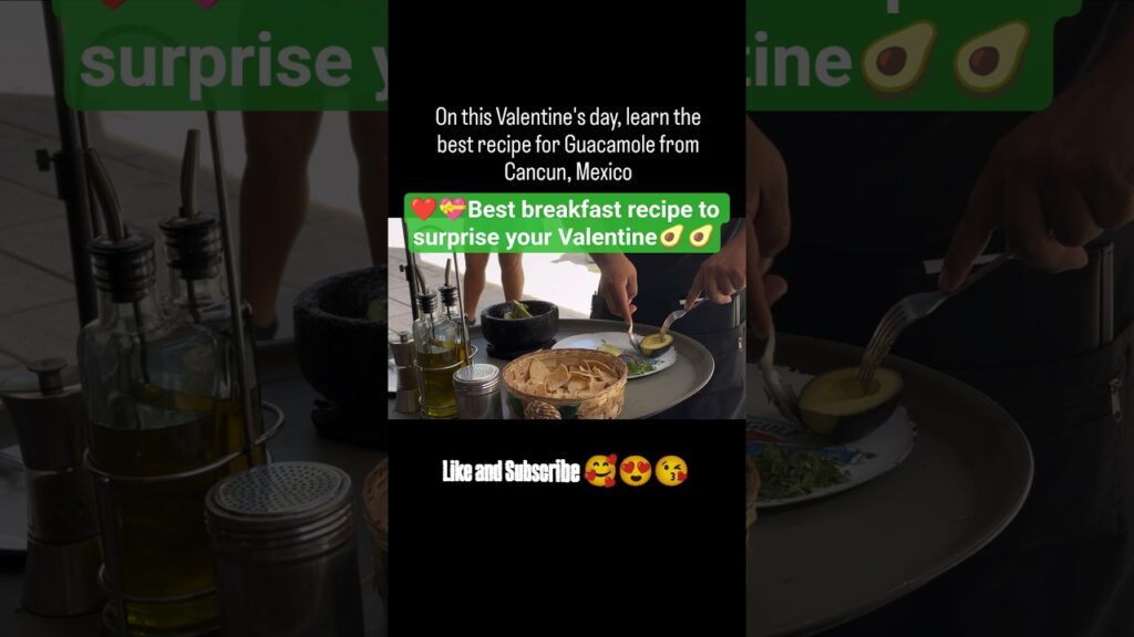 Watch This Chef Make Fresh Guac on Our Table🥑 🇲🇽🔥#shorts