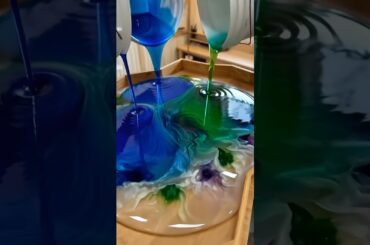 From Liquid Colors to a Parisian Masterpiece! ✨#shorts  #ResinArt #EpoxyTable #Satisfying