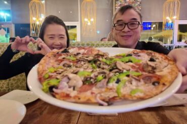 Steve Fine Dining At The California Pizza Kitchen In Downtown Summerlin