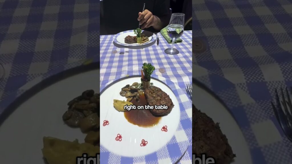 The Secret Tiny Chef In This Restaurant Revealed 👨‍🍳