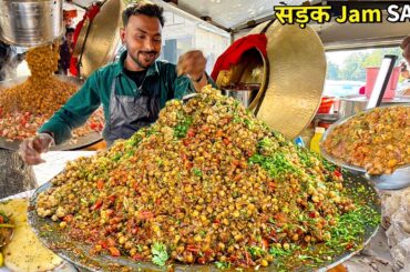 India’s TOP SELLING Tadke Wale Masala Chole Kulche 😍 Street Food India