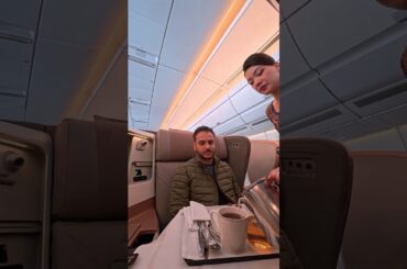 Singapore Airlines A350 Breakfast—Served Like Fine Dining