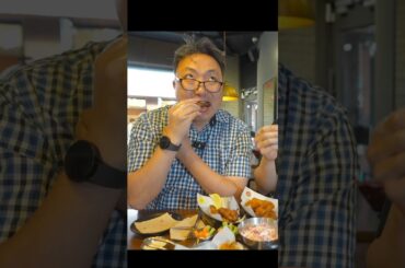 Korean Uncs Try American Wings for the first time🤤🤤 #food #foodreview #chicken #wings