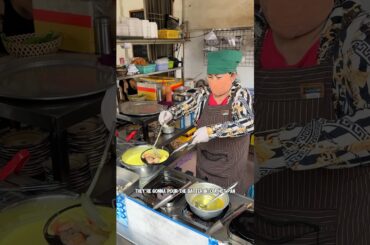 My favorite $1 street food in Vietnam 🇻🇳