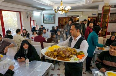 Serving INSANE LAMB NECKS For 50 Years in Iran!