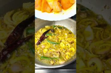 Black Chicken Curry ASMR Cooking ||#shorts #food #cooking #asmr #recipe