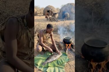 Extreme Tribal Cooking Prep! African Tribe Cleans & Cuts Huge Fish 😱! #tribalcooking #shorts