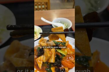 Trying a restaurant with no customers in Japan