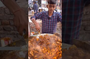 15-Year-Old Boy Selling 100₹ Chicken That Beats Big Restaurants! #foodieshorts #shortvideo