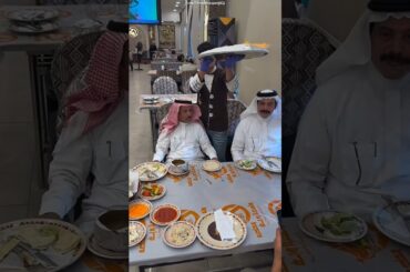 Inside a Sheikh’s Luxury Dining Experience in Dubai 🔥 #shortsvideo