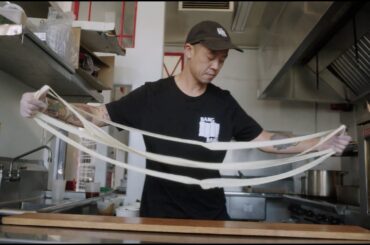 This Chef quit his job to make Biang-Biang Slap Noodles in a parking lot... 🍜💥