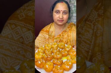 🤩Halwai jaisi Soft aur Crispy Balushahi 😋💛 #shorts #cooking #youtubeshort #trending #foryoupage