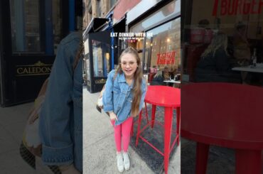 EAT DINNER WITH ME IN NYC🍔🩷#eatwithme#mukbang#diml#vlog#nyc#relatable#cute#sweet#dinner#fyp#foryou