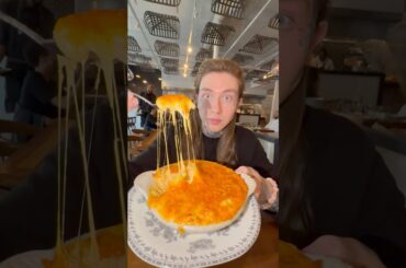 Eat dinner with me at a southern soul food restaurant in Chicago #soulfood #chicago