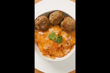 Dumpling Spaghetti & Meatballs