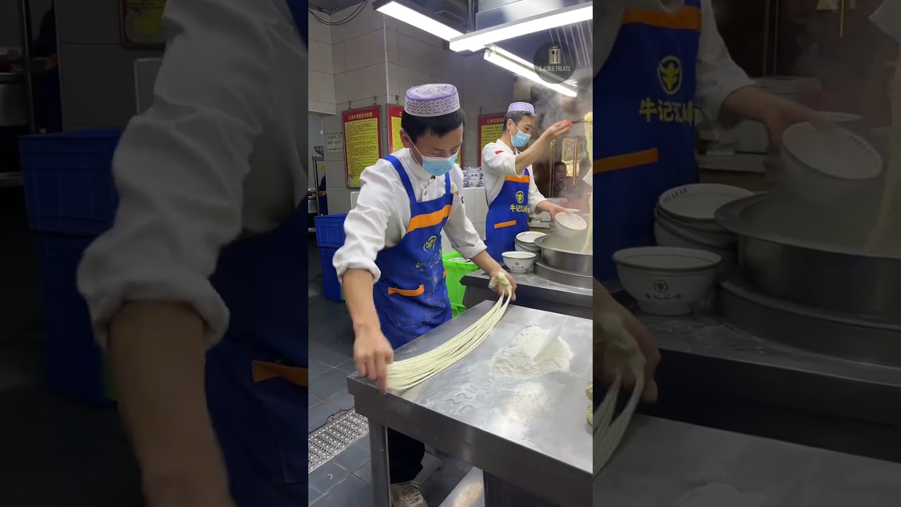 MasterChef Demo Hand Pulled Noodles Magic! MasterChef Demo Hand Pulled Noodles Magic!