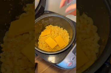 Happy Friday The kids asked for Mac and cheese #schoollunch #cooking #lunchbox #bentobox #ricecooker