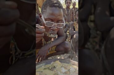 Hadzabe Fresh Fire Cooking and Eating #Hadzabe #Asmr #Africa #Eating #Shorts