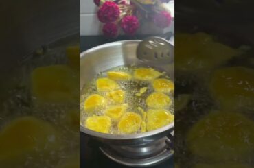 Unique besan fry idli |#food  #tastyindia #breakfastfood #cooking #shortfeed #shots #ytshots #unique