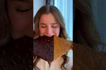 Trying the Viral Flat Croissants