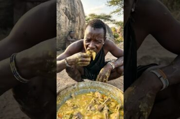 Hadzabe Fresh Fire Food Cooking and Sharing #Hadzabe #Asmr #Africa #Eating #ShortsFeed
