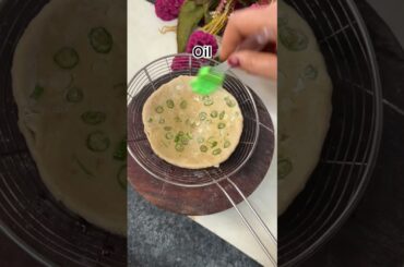 Smoky chilli garlic paratha |#food #instagood #tasteofindia #cooking #breakfastfood #easyrecipe #yts