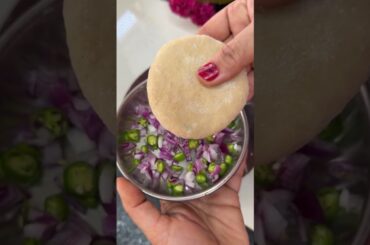 Smoky aloo pyaz ka paratha#instagood #tastyindia #food #indianrecipes #cooking #easyrecipe#breakfast