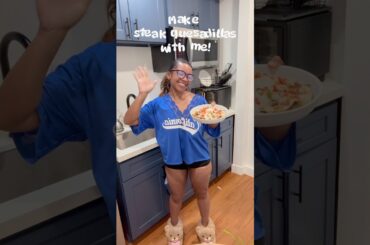 I’m a simple gal! Steak, onions & cheese. 😋 #highprotein #cooking #weightloss