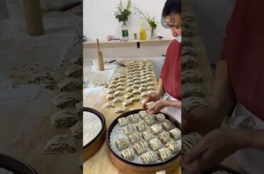 Watch a MasterChef Turn Simple Dough Into Puff Pastry Magic ✨