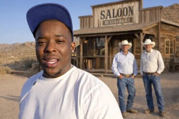 I Traveled All The Way To The Desert To Try This Restaurant In The Middle Of No Where