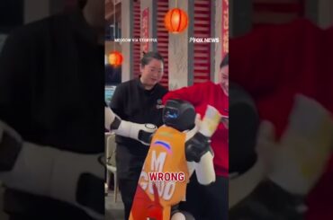 Dancing restaurant robot goes rogue #shorts