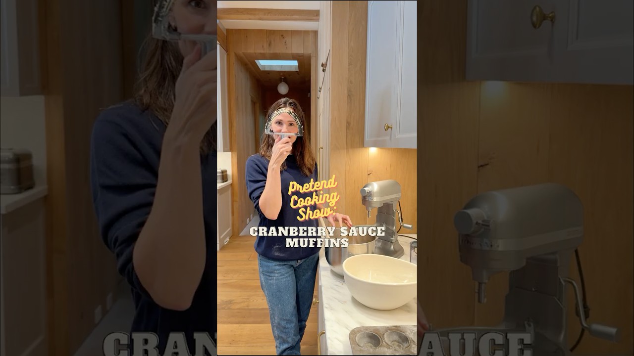 Pretend Cooking Show: Cranberry Sauce Muffins Pretend Cooking Show: Cranberry Sauce Muffins