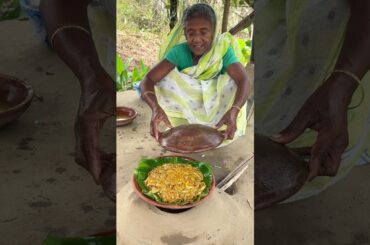 Traditional Fish Bhapa in Banana Leaf 🐟🌿#shorts #cooking #recipe