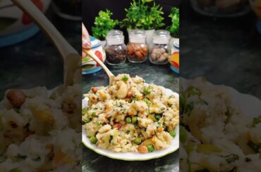 "10-Minute Veggie Rava Upma🤤 #breakfast #recipe #healthybreakfast #upma #viral #cooking