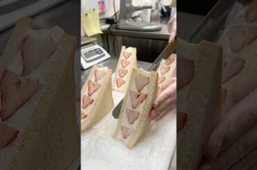 How 7-Eleven makes their Sandi's #japanfood #sando #cooking
