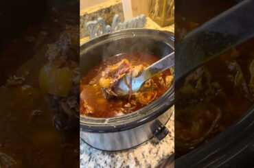 Slow cook roast for dinner! 🥘 #fypシ #shorts #viral #cooking #dinnerideas #mom #wife