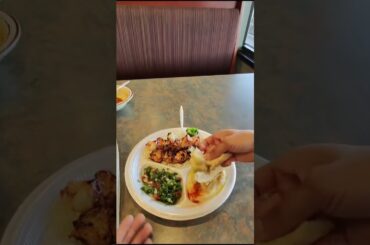 I walked into this restaurant at dinner time… and it was completely empty🥹