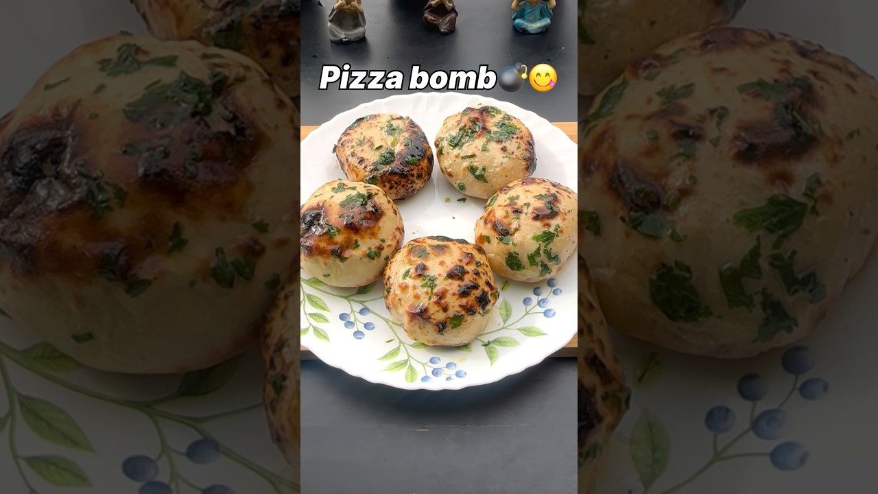 Pizza bombs recipe💣😋|#ytshorts #recipe #music #food #cooking #shorts #viral #pizza #youtube #yt Pizza bombs recipe💣😋|#ytshorts #recipe #music #food #cooking #shorts #viral #pizza #youtube #yt