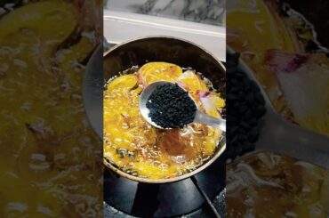Onion and Rice very useful kitchen tip 😍 #shorts​ #shortsfeed​ #viral​ #cooking​ #trending#ayurved