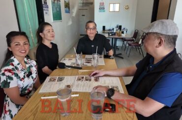 Steve Fine Dining At The Bali Cafe On Flamingo