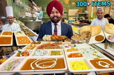 India's CLEANEST Mega Kitchen 😍 300+ Items Sellling Non-Stop | Street Food India