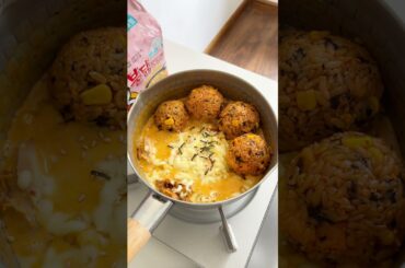 Make ramen hot pot with me #asmr #food #cooking #noodles #cheese #lunch #satisfying
