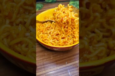 Tomato Maggi Recipe 😘😘 series Day 3 #maggi #maggie #noodles #cooking #recipe #challenge #viralshorts