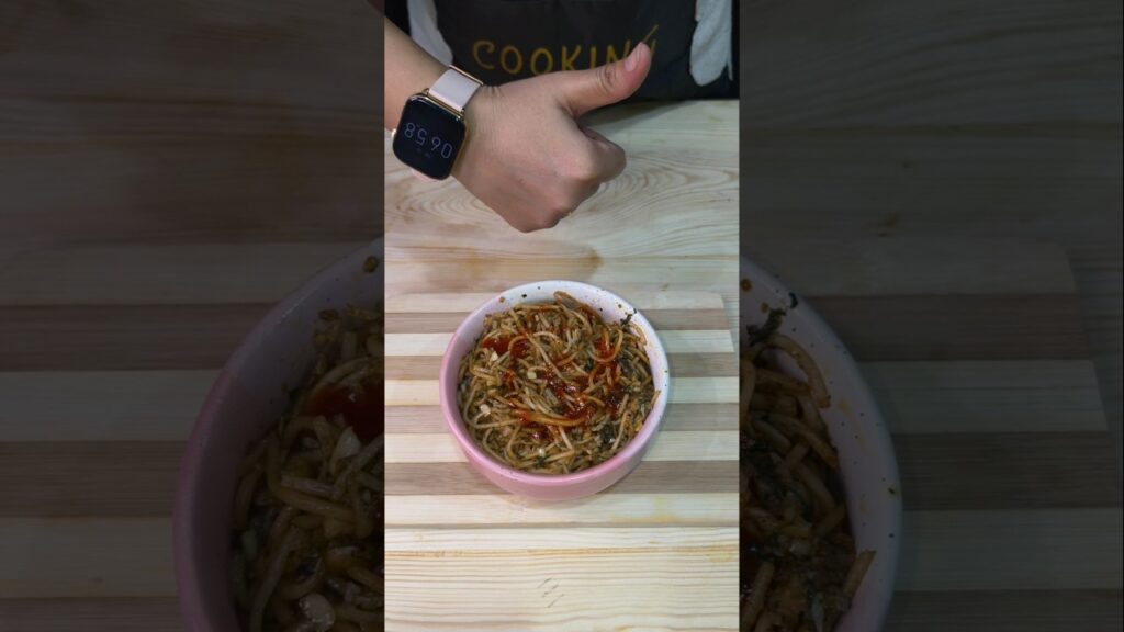 Gujrati Thecha Chowmein #asmr #asmrsounds #trending #trendingshorts #shortsfeed #shortvideo #viral