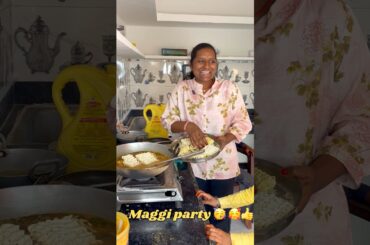 Mini subscribers ke sath maggi party 😍❤️👍 #food #cooking #lifestyle #recipe #dailyvlog #shorts