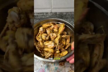 Perfect chicken wing crust with this one trick #wings #cooking #recipe #lifehack