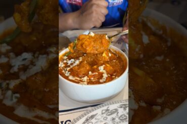 Famous restaurant v/s dhaba #foodie #foodblogger #foodreview #subscribe