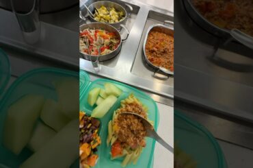 this dining hall haul has potential… #dininghall #college #collegedininghall #food #collegelife