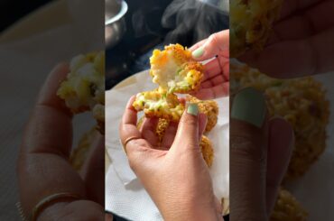 Aise Mausham me ye khane ko mil jae😍#oyeitsneha #cooking #ytshorts #shorts #maggie #cheeseball