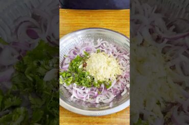 Pyaz Vada 🧅 ASMR #shorts #asmr #asmreating #asmrsounds #food #cooking #recipe #viral